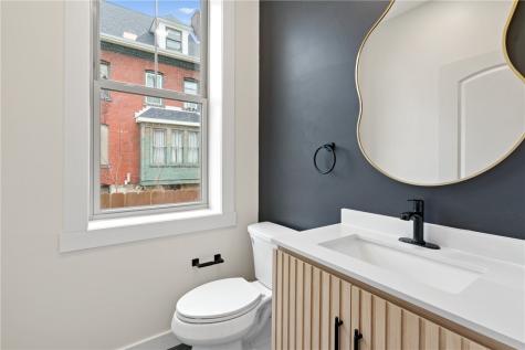 5522 Jackson Street Highland Park PA 15206