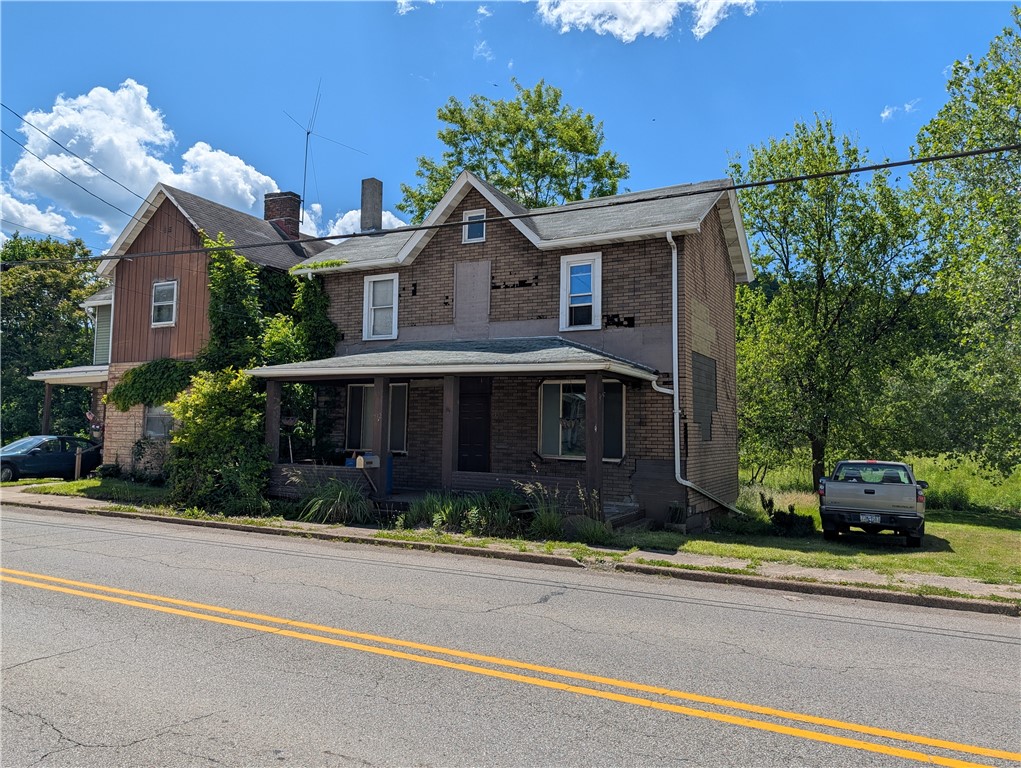 732 N Warren Avenue Apollo Boro PA 15613
