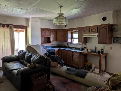 732 N Warren Avenue Apollo Boro PA 15613