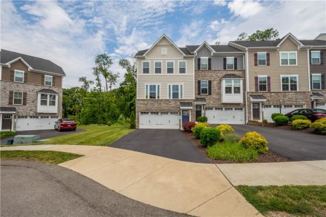 160 Cole Drive Robinson Township PA 15136