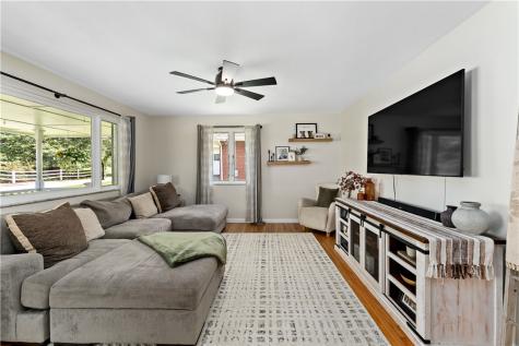 21 Cario Drive N Franklin Township PA 15301