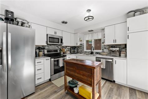 21 Cario Drive N Franklin Township PA 15301