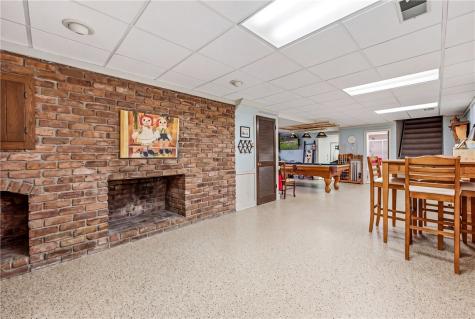 54 Oak Tree Court Shenango Township PA 16159