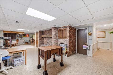 54 Oak Tree Court Shenango Township PA 16159