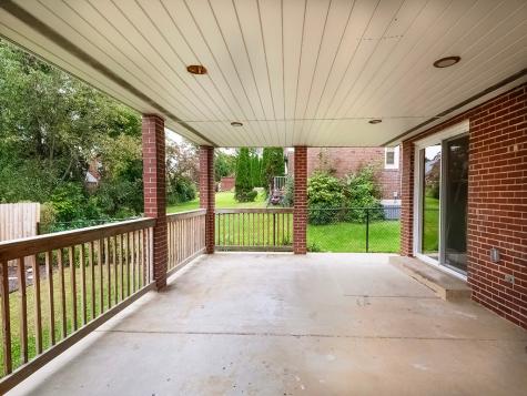 413 Charles Avenue New Kensington PA 15068