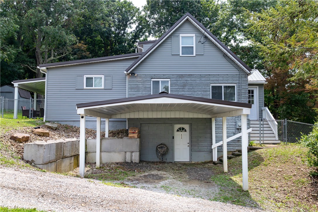 824 Ridge Road Centerville PA 15417