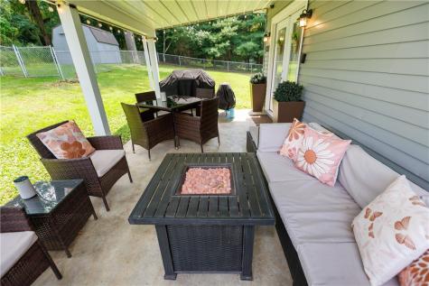 824 Ridge Road Centerville PA 15417