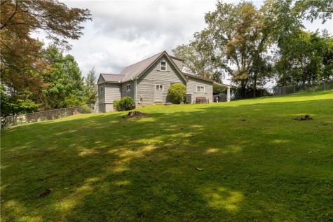824 Ridge Road Centerville PA 15417