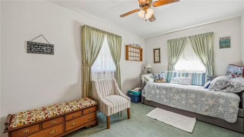 5805 Daniel Drive Hermitage PA 16148