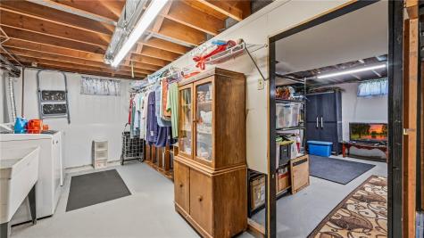5805 Daniel Drive Hermitage PA 16148