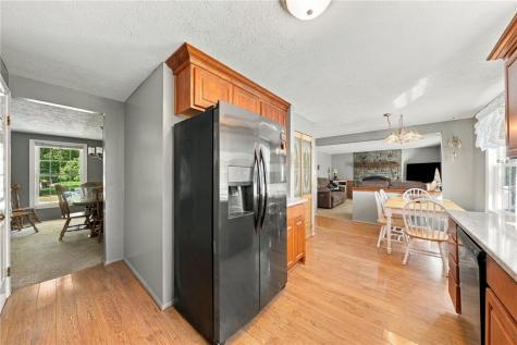 140 Slatewood Court Bethel Park PA 15102