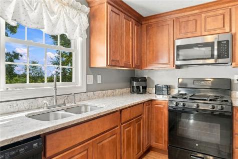 140 Slatewood Court Bethel Park PA 15102