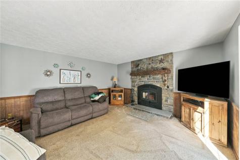 140 Slatewood Court Bethel Park PA 15102