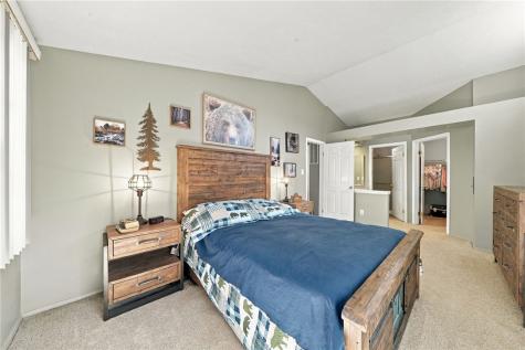 140 Slatewood Court Bethel Park PA 15102