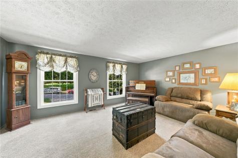 140 Slatewood Court Bethel Park PA 15102