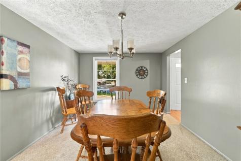 140 Slatewood Court Bethel Park PA 15102