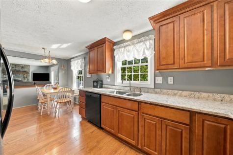 140 Slatewood Court Bethel Park PA 15102