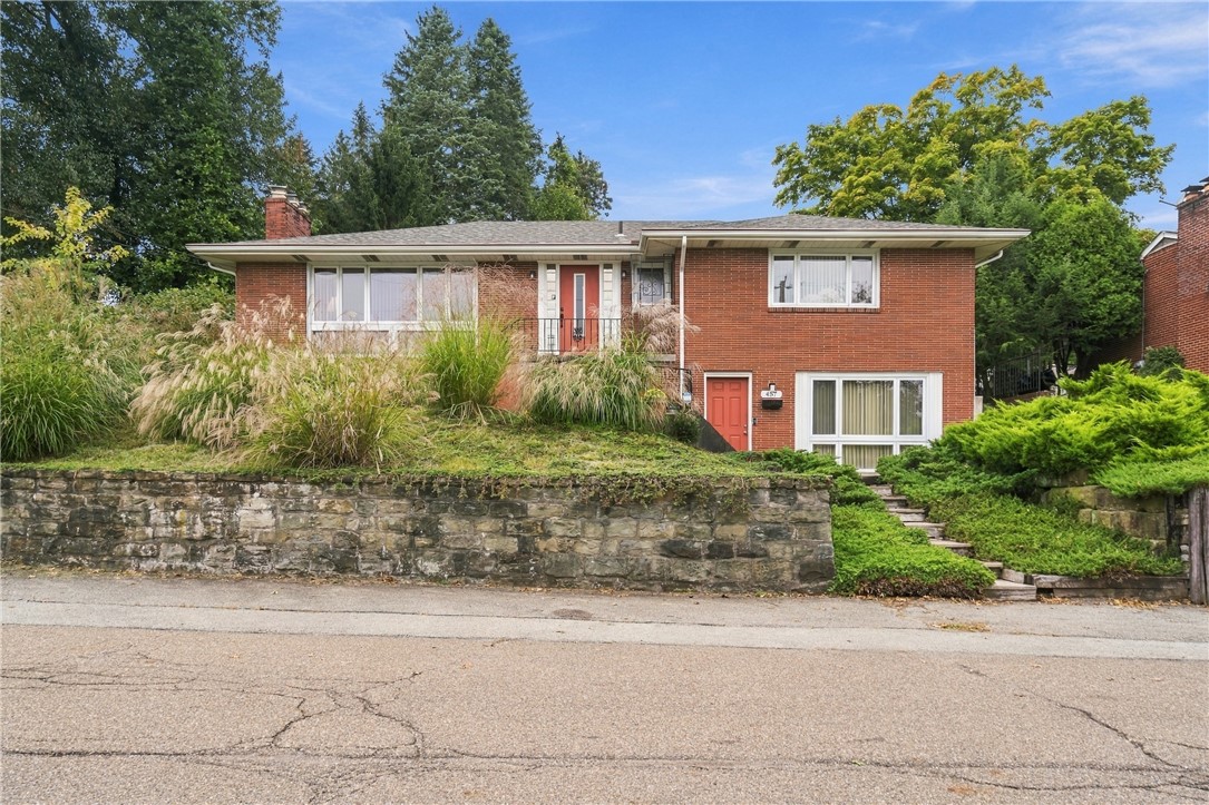 457 Longvue Drive New Kensington PA 15068