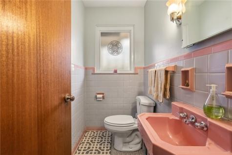457 Longvue Drive New Kensington PA 15068
