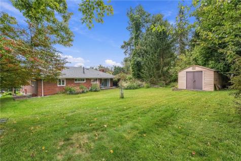 457 Longvue Drive New Kensington PA 15068