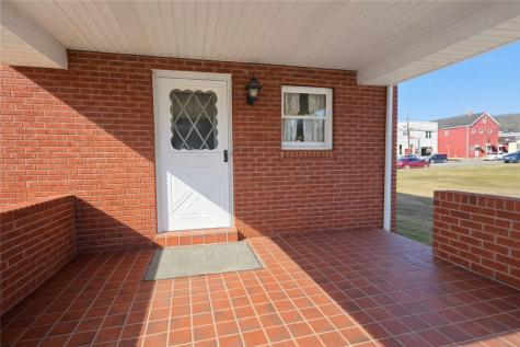 404 Indiana Avenue Avonmore PA 15618