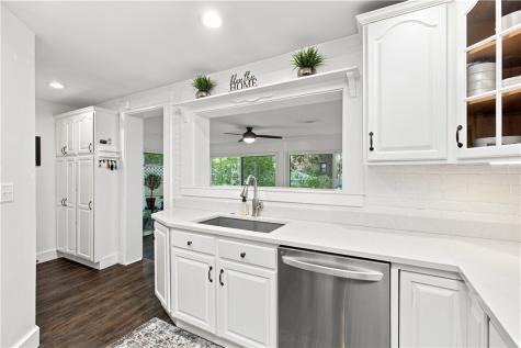 120 Maple Avenue Edgewood PA 15218