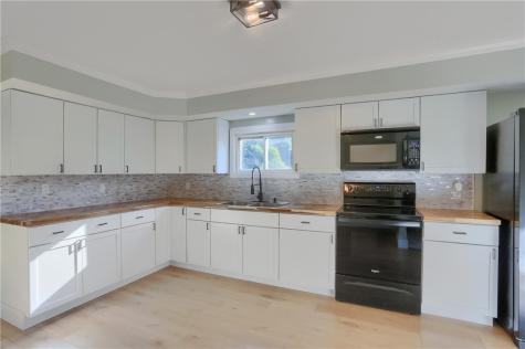 915 Marie Avenue Shenango Township PA 16101