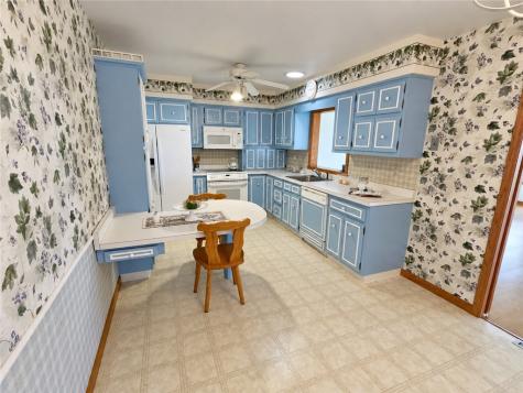 321 Comanche Drive Rostraver PA 15012