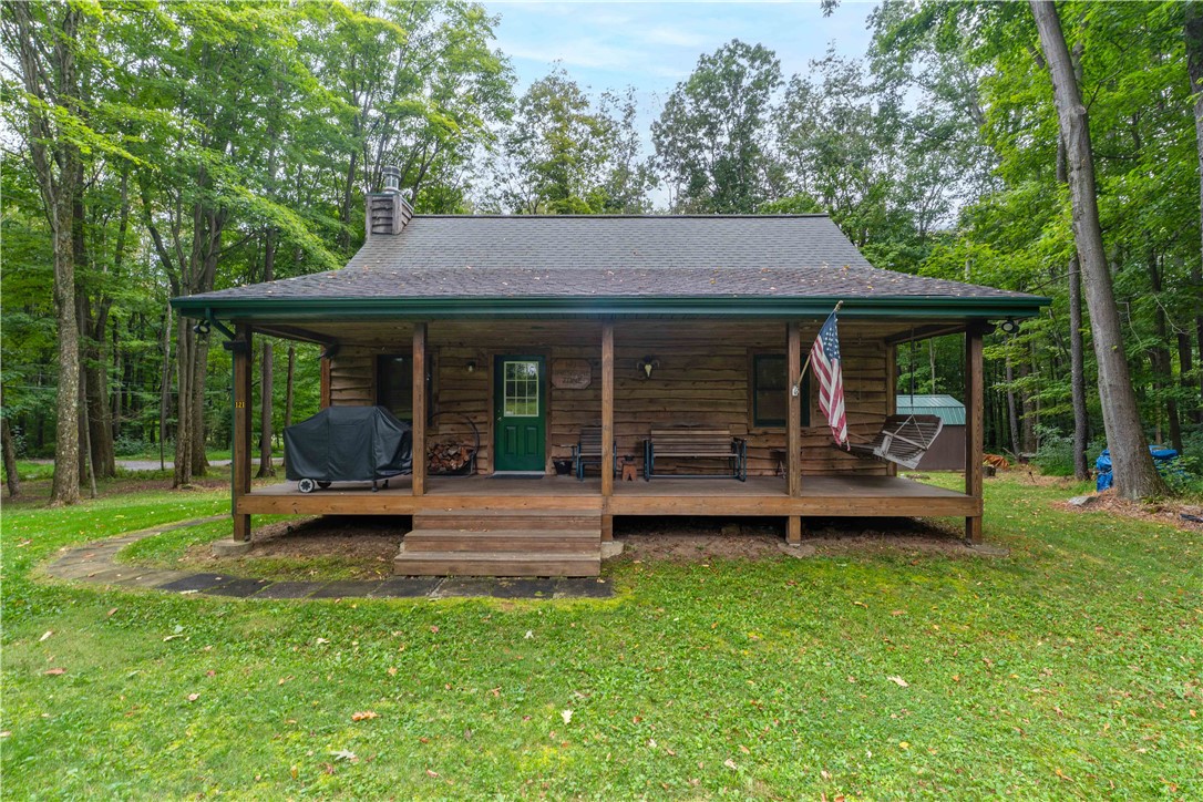 121 Apple Street Springfield Township PA 15469