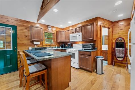 121 Apple Street Springfield Township PA 15469