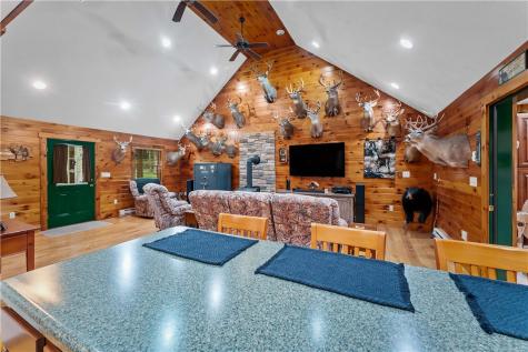 121 Apple Street Springfield Township PA 15469