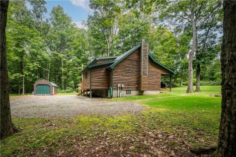 121 Apple Street Springfield Township PA 15469