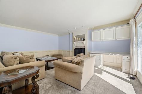 2689 Timberglen Drive Franklin Park PA 15090