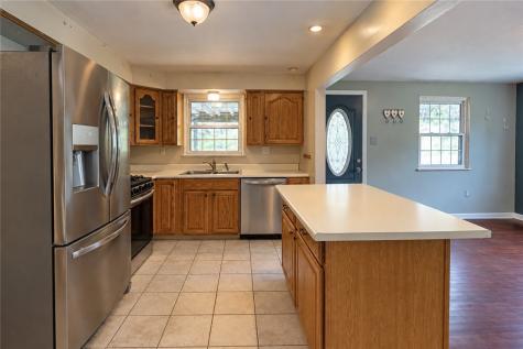 19 Hillcrest Avenue Burgettstown Boro PA 15021