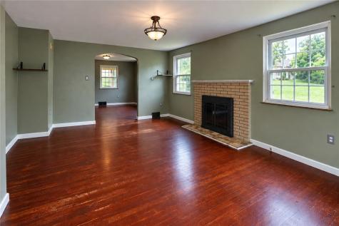 19 Hillcrest Avenue Burgettstown Boro PA 15021