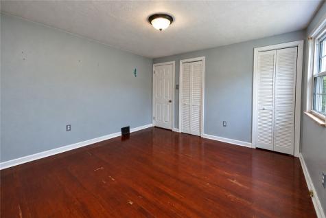 19 Hillcrest Avenue Burgettstown Boro PA 15021