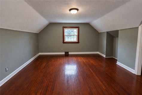 19 Hillcrest Avenue Burgettstown Boro PA 15021