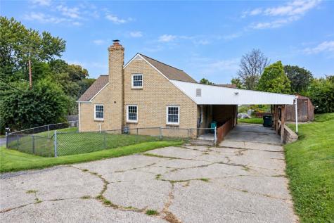 19 Hillcrest Avenue Burgettstown Boro PA 15021
