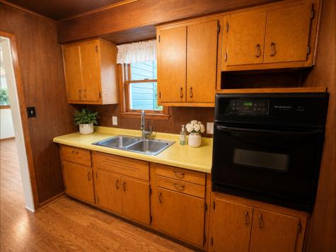 615 N. 7th Street Apollo Boro PA 15613