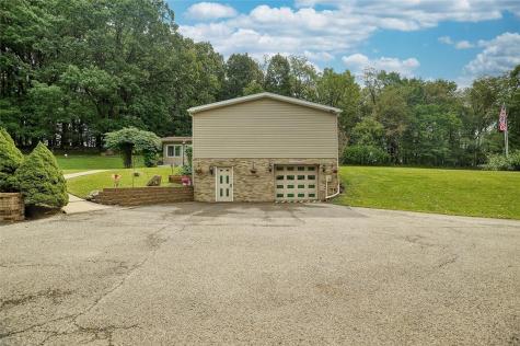 448 Wussick Drive Mt Pleasant Township PA 15057