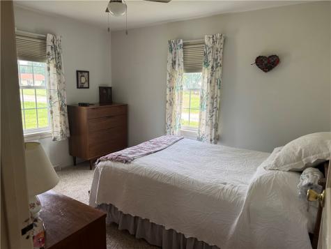 427 Ridgelawn Avenue Neshannock Township PA 16105