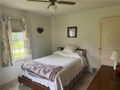 427 Ridgelawn Avenue Neshannock Township PA 16105