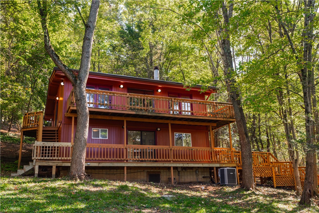 86 Butler St Extension Adams Township PA 16059