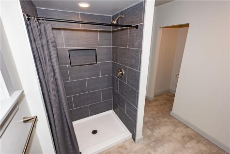 86 Butler St Extension Adams Township PA 16059