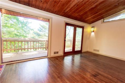 86 Butler St Extension Adams Township PA 16059