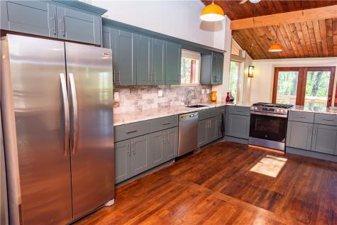 86 Butler St Extension Adams Township PA 16059