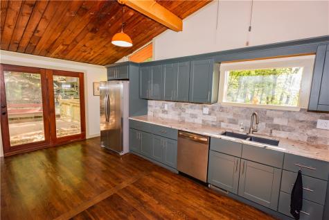 86 Butler St Extension Adams Township PA 16059