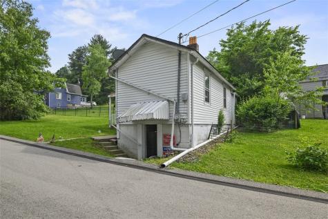 11839 Crockett Street North Huntingdon PA 15647