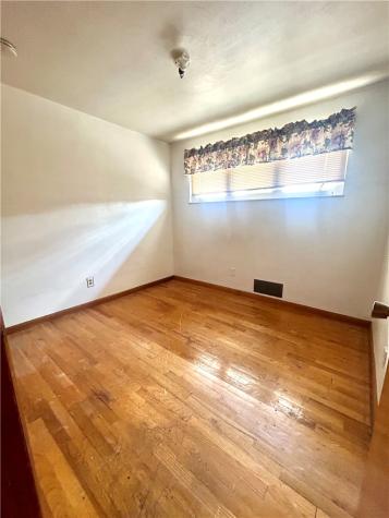 205 Highland Drive Elizabeth Township/boro PA 15037