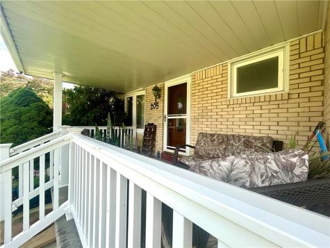 205 Highland Drive Elizabeth Township/boro PA 15037